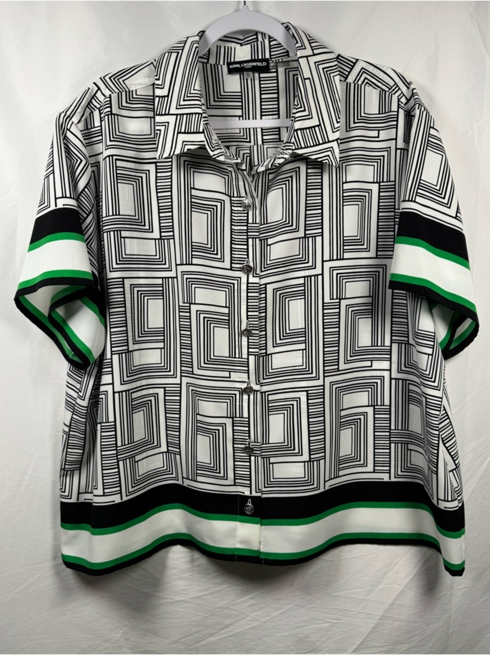Karl Lagerfeld Women's Black & White Geometric Button-Front Top 1X